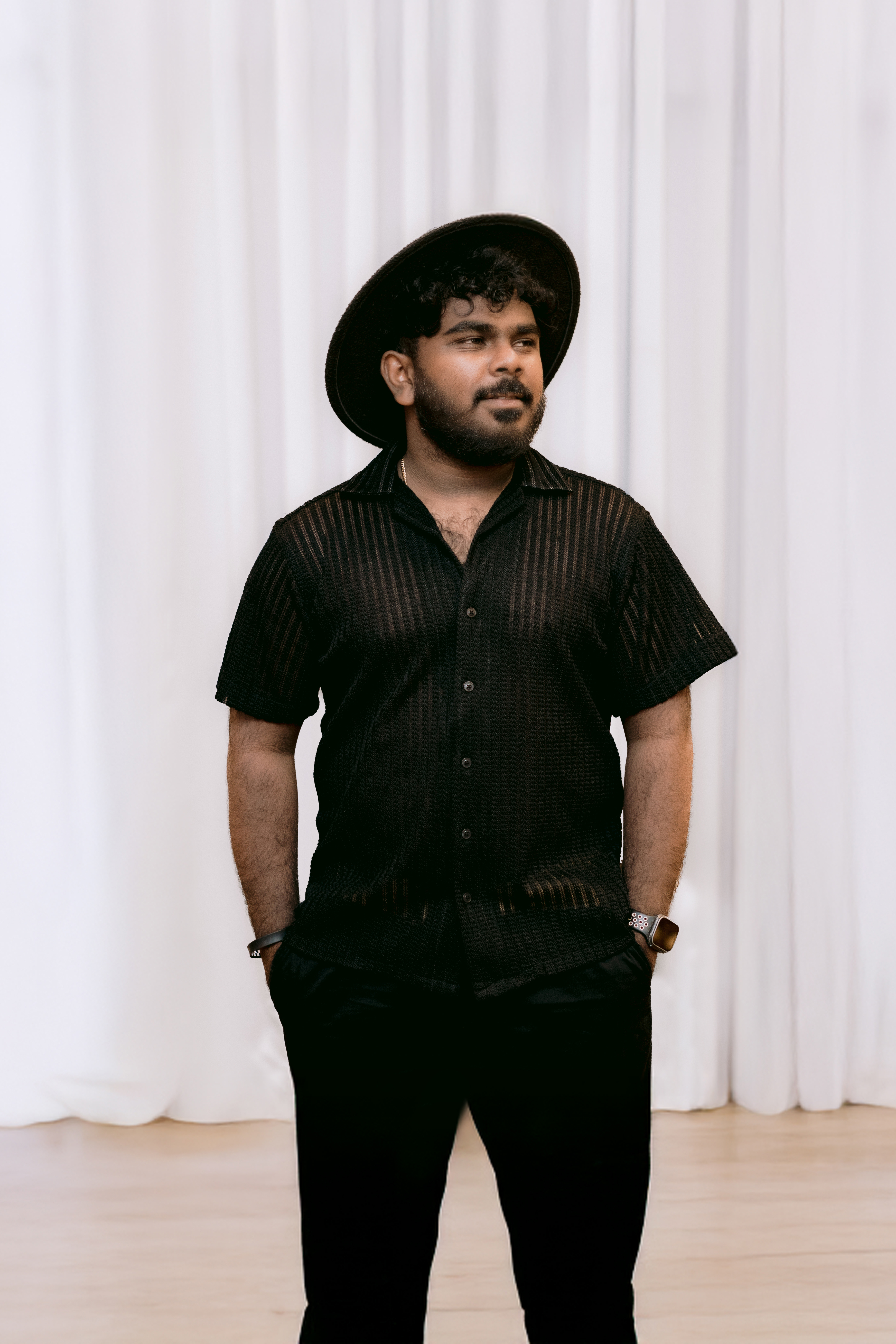 Photographer — Mr.Look